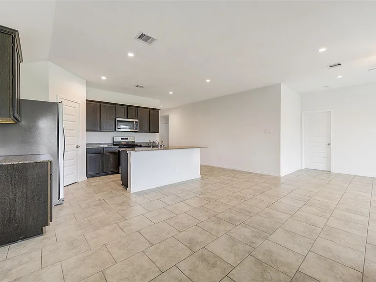 7547 Cattle Walker Ct — Photo 6