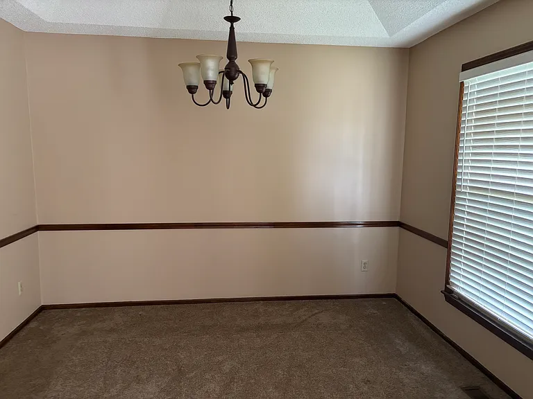 14631 Laquinta Dr — Photo 9
