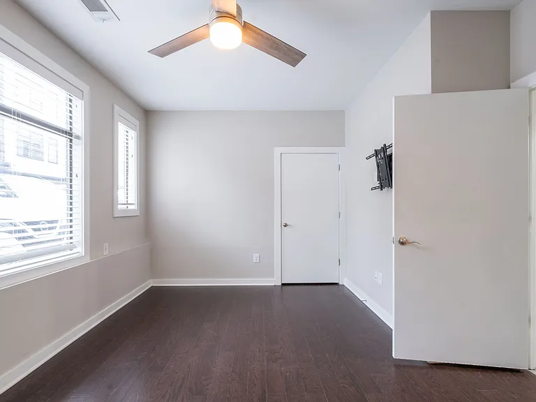 48 Moda Ln — Photo 11