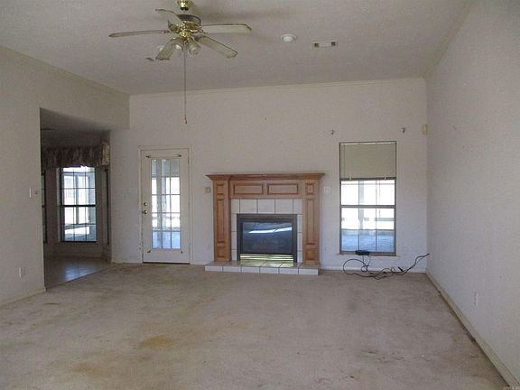 5th image of 1 Weaver Cir