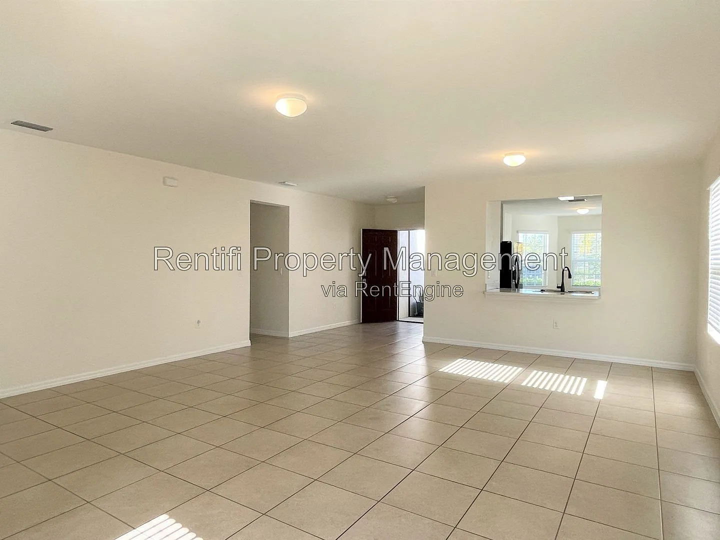 3 bed, 2.0 bath, 1747 sqft, $1,849 — Photo 3