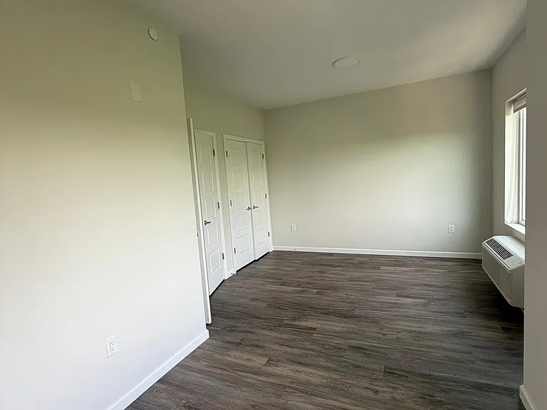 315 Lake St #202 — Photo 9