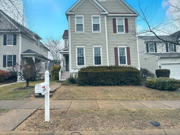 42890 Redfield St, Ashburn, VA 20147