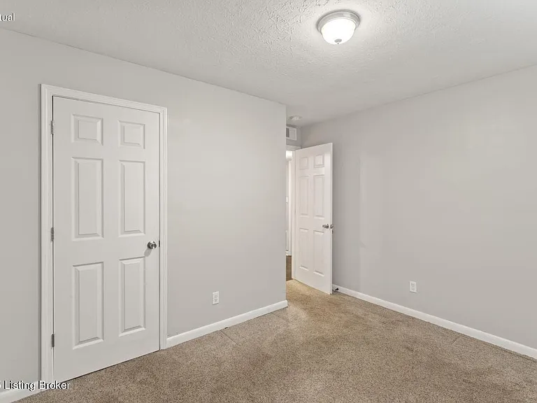 3217 Fordhaven Rd #5 — Photo 9