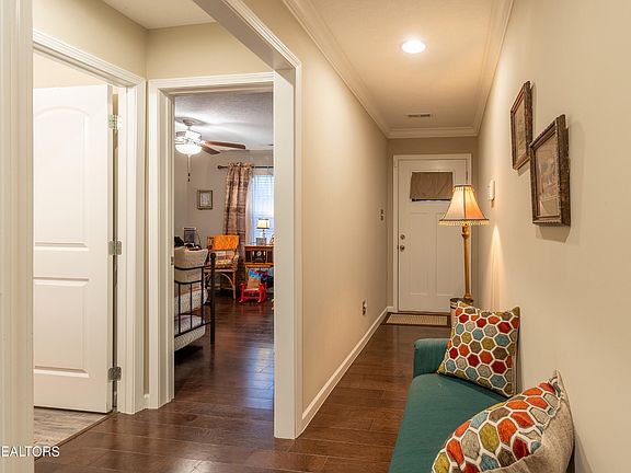 3rd image of 3708 Tulip Row Way
