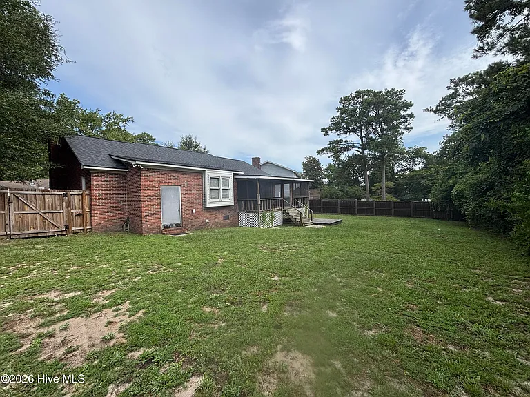361 Friday Dr — Photo 20