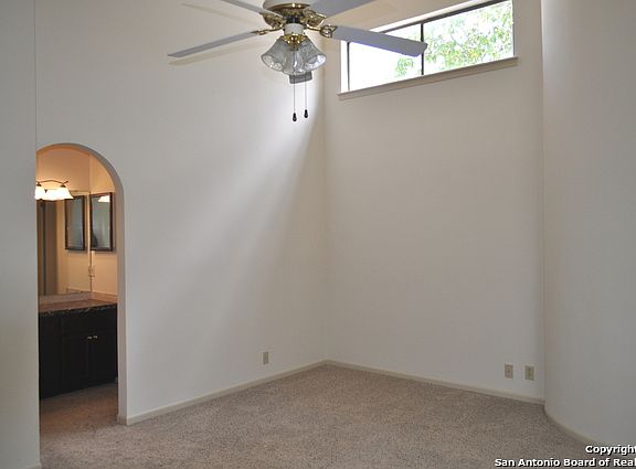 3rd image of 107 Bentwood Dr