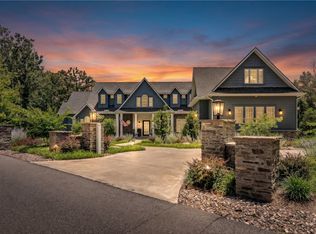 9966 Old Campbell Rd, Rogers, AR 72758