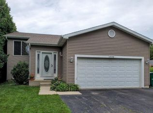 25596 W Glade Dr, Lake Villa, IL 60046
