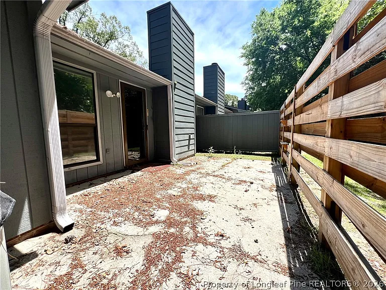 2105 Wexford Oaks Ct — Photo 34