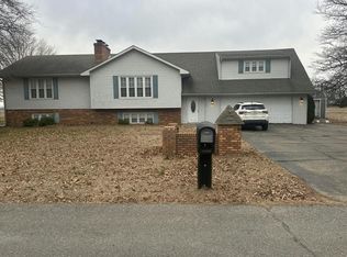 409 Palo Verde Dr, Malden, MO 63863