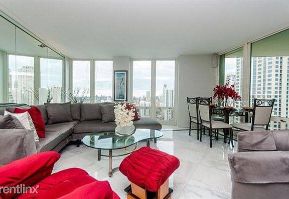 3rd image of 345 N La Salle Dr APT 1201