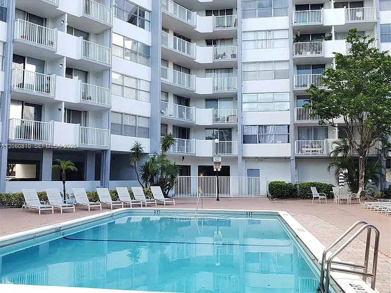 1200 NE Miami Gardens Dr #1013W — Photo 16
