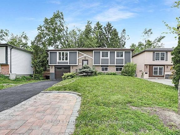 2nd image of 14 Chippawa Ct