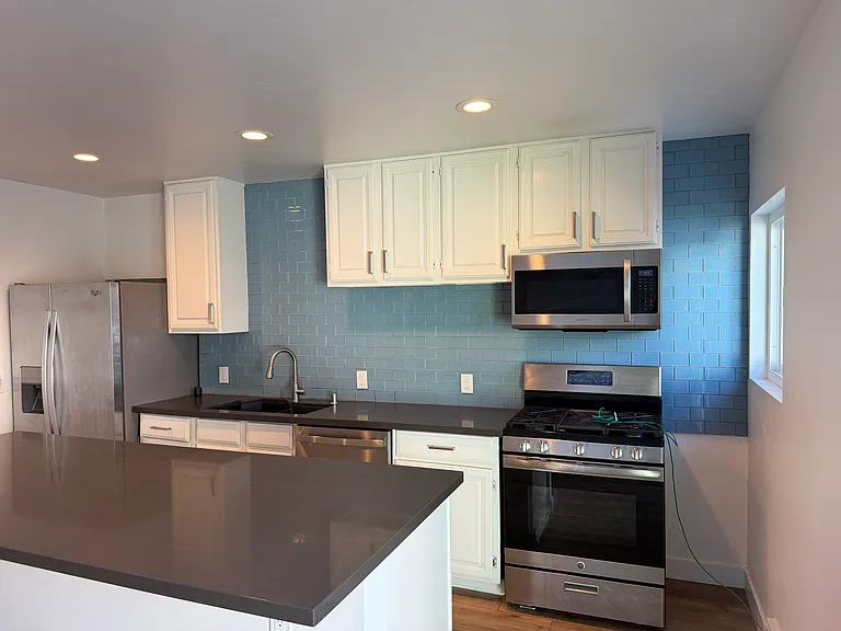 6262 Stewart St — Photo 13
