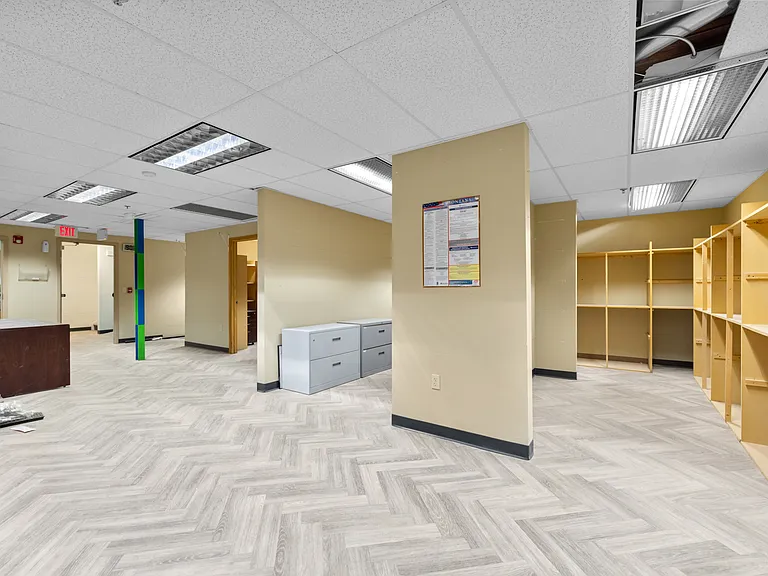 214 S Main St #D — Photo 10