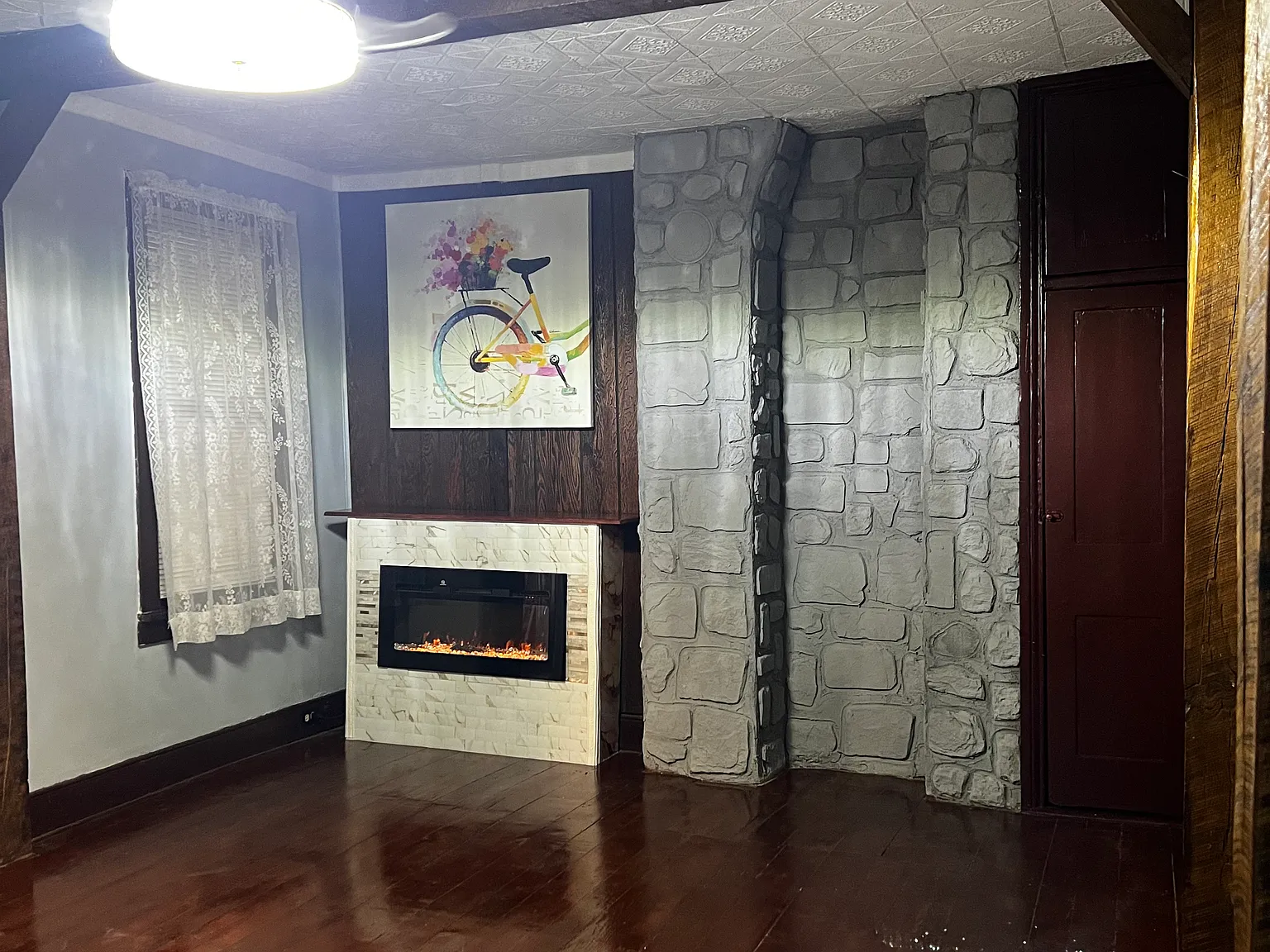 2 bed, 2000 sqft, $2,000 — Photo 2
