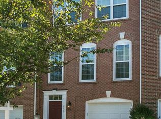 8229 Singleleaf Ln, Lorton, VA 22079