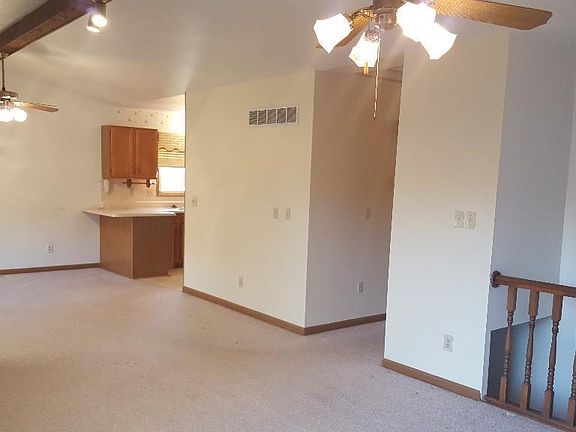 4th image of 6539 Dolphin Cir E