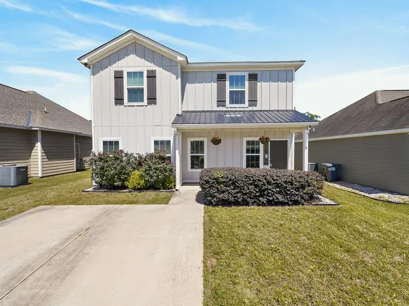 5 Vineyard Dr, Phenix City, AL 36869