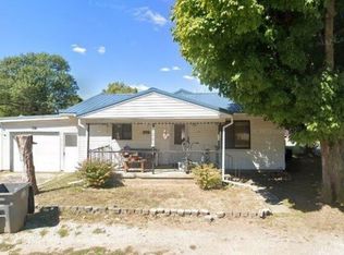 1201 S 18th St, Vincennes, IN 47591