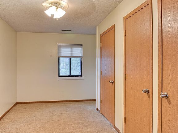 5th image of 1415 McCain Ln #1415