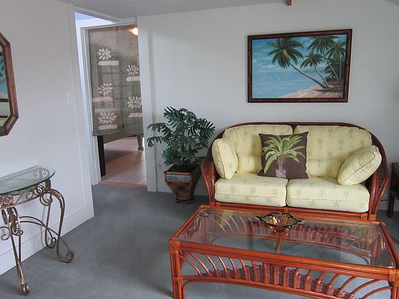 5th image of 8722 Waverley Ln