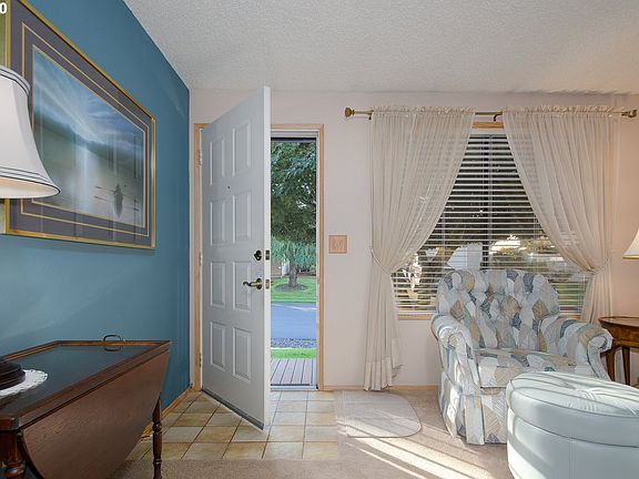 4th image of 1204 NW 138th St