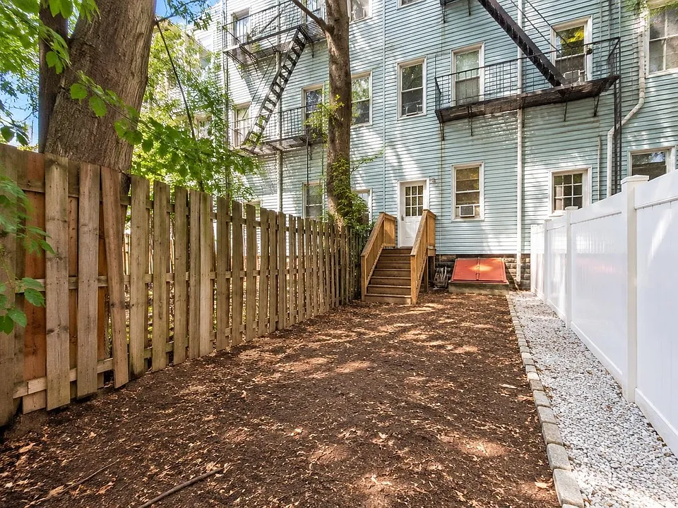 80 Webster Ave #1R