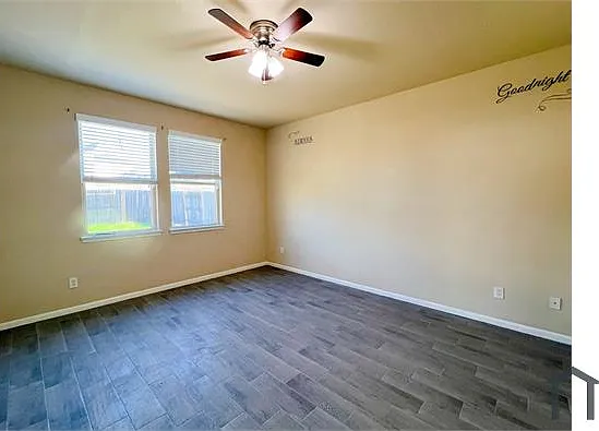 10126 Larch Creek Ct — Photo 11