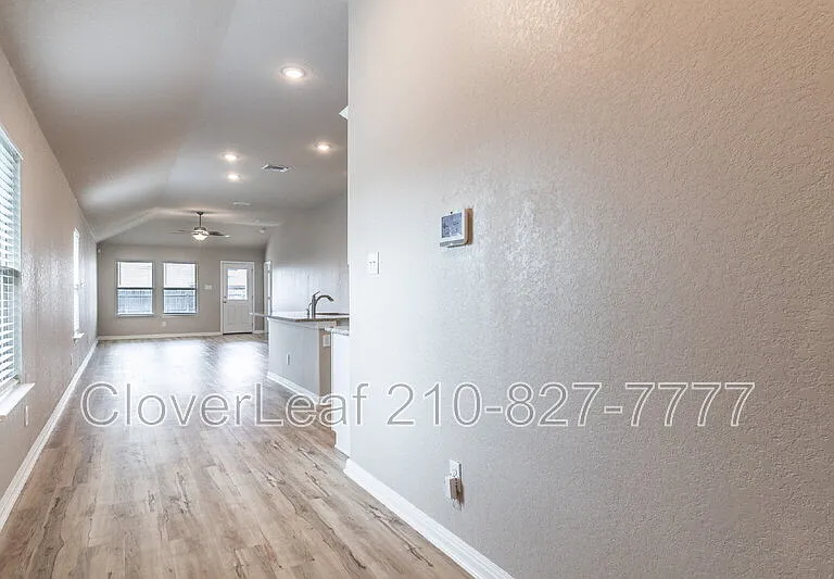 6334 Willow Point Blvd — Photo 6