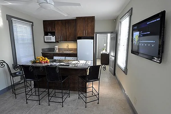 925 Dolhonde Street, Unit Camellia 1 — Photo 2