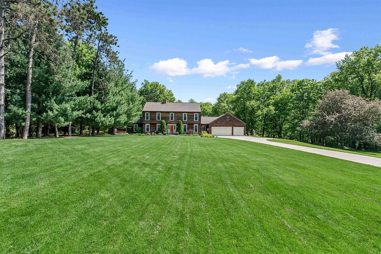 6390 Heatherstone Court, Sun Prairie, WI 53590 Zillow