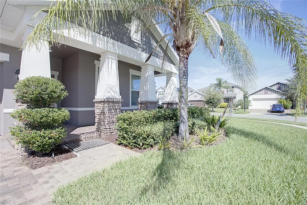 5 bed, 3.0 bath, 2548 sqft, $3,250 — Photo 2