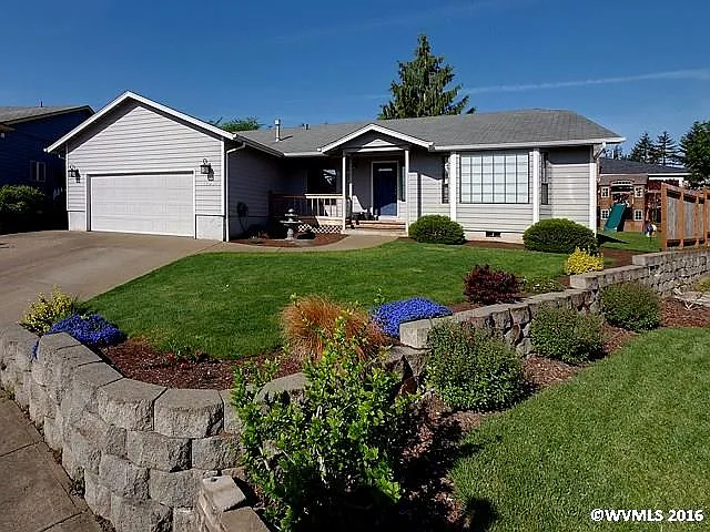 1799 Redwing Ct NW photo 1