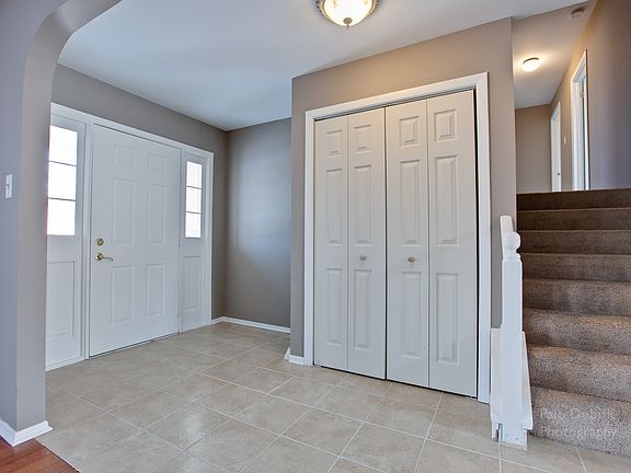 5th image of 15619 Sierra Dr
