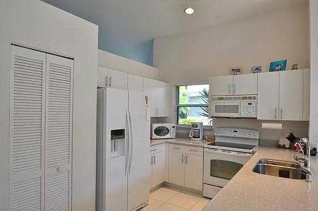 3 bed, 1766 sqft, $3,800 — Photo 2