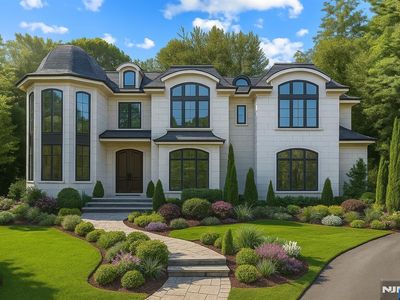 14 Roberts Rd, Englewood Cliffs, NJ, 07632