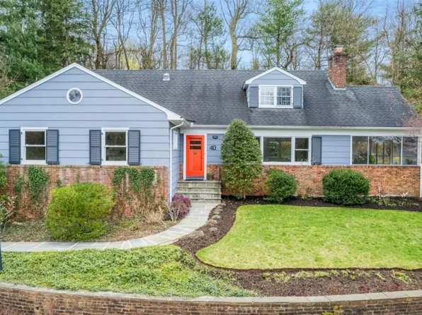 40 Twombly Dr, Summit City, NJ 07901