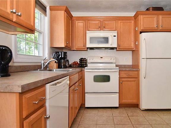 4th image of 13 Lisi Ln #13