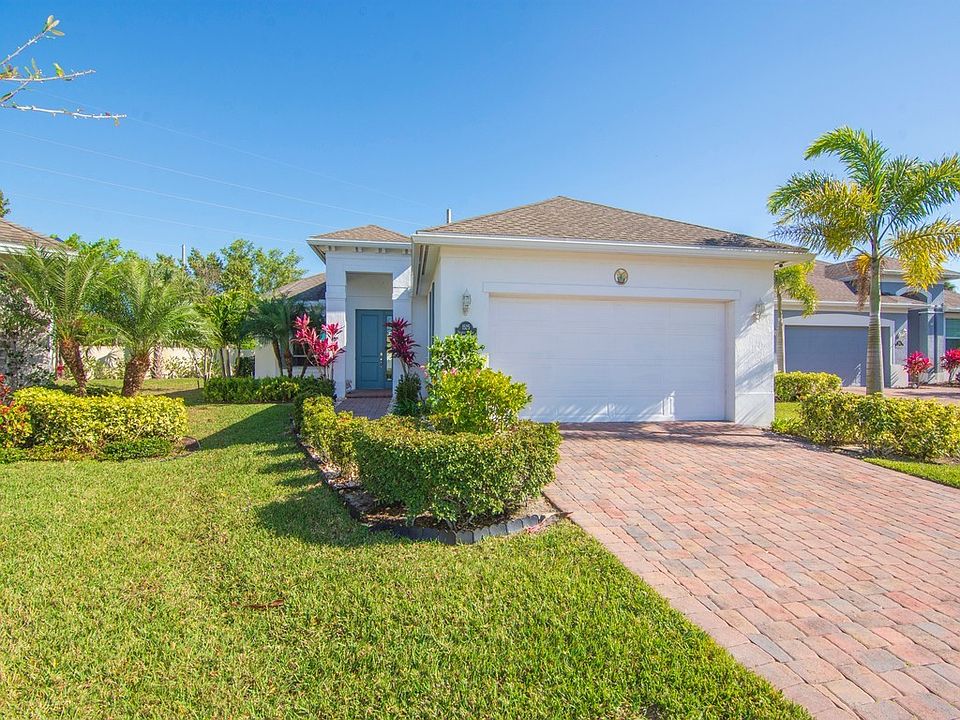 1st image of 1525 Segovia Cir