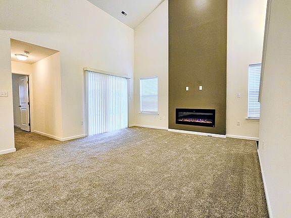 4th image of 24 Howard Dr