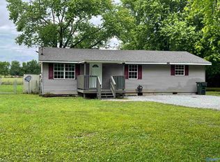 497 Ready Section Rd, Hazel Green, AL 35750