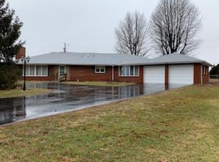 275 Sulphur Ln, Paris, IL 61944