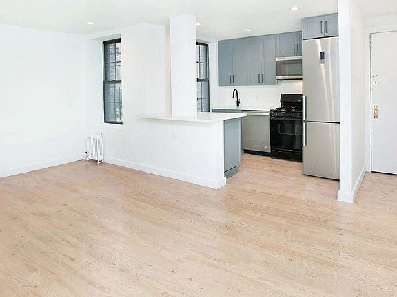 2nd image of 2588 7th Ave #B1