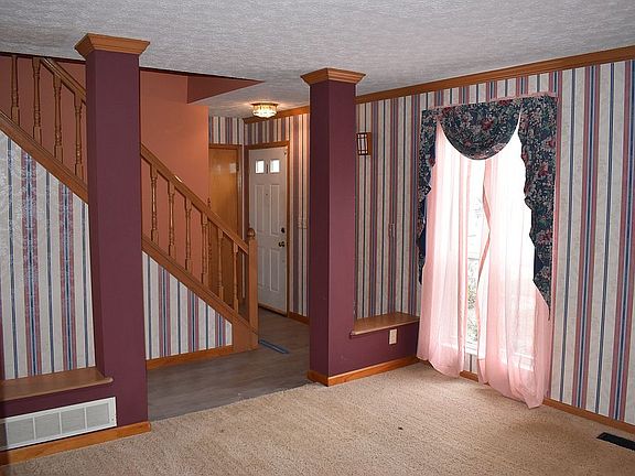 3rd image of 5295 Windflower Ct