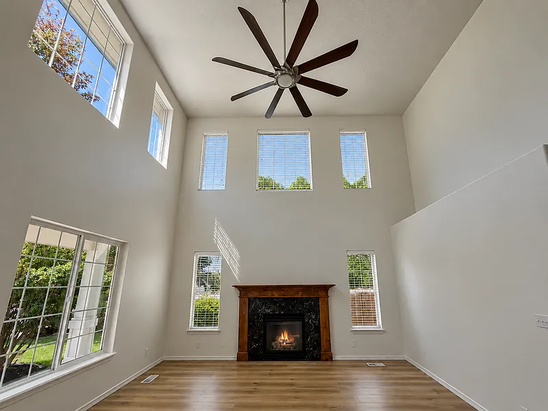 4 bed, 2.5 bath, 2663 sqft, $2,750 — Photo 3