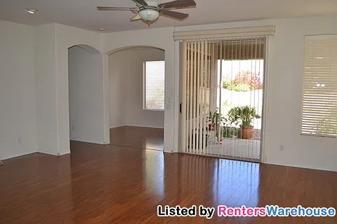 1744 W Frye Rd — Photo 4