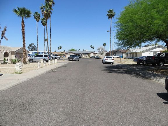 4th image of 1608 N 61st Dr