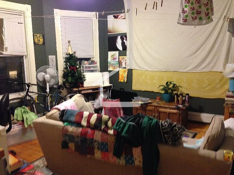2nd image of 168 Hillside St #1II